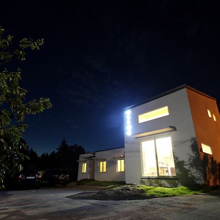 Saemmoru Pension Сеогвипо Екстериор снимка